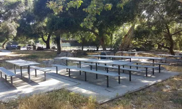 Oak Park Friendship Grove picnic area
