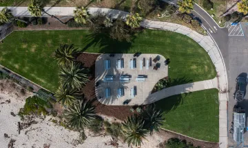 Overhead aerial view of Leadbetter Beach Park picnic area
