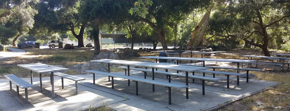 Oak Park Friendship Grove picnic area