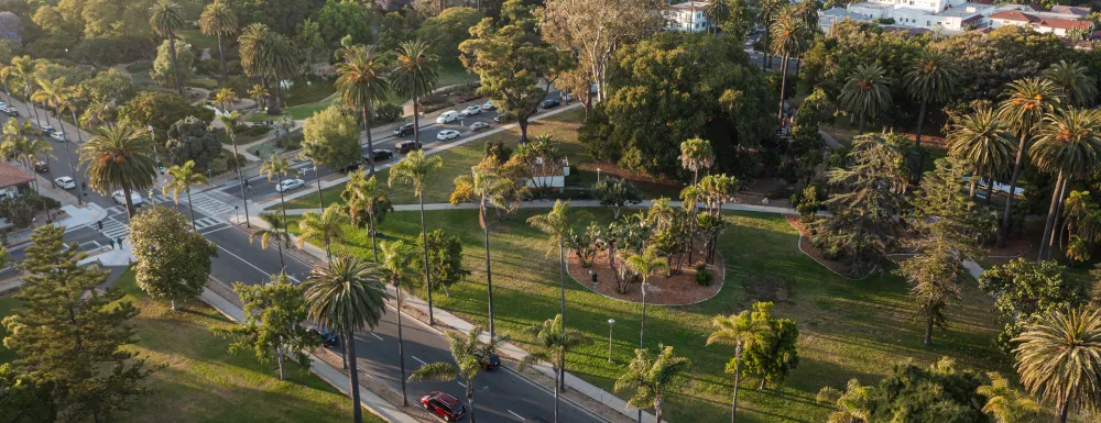 Aerial view of Alameda Park and surrounding city blocks