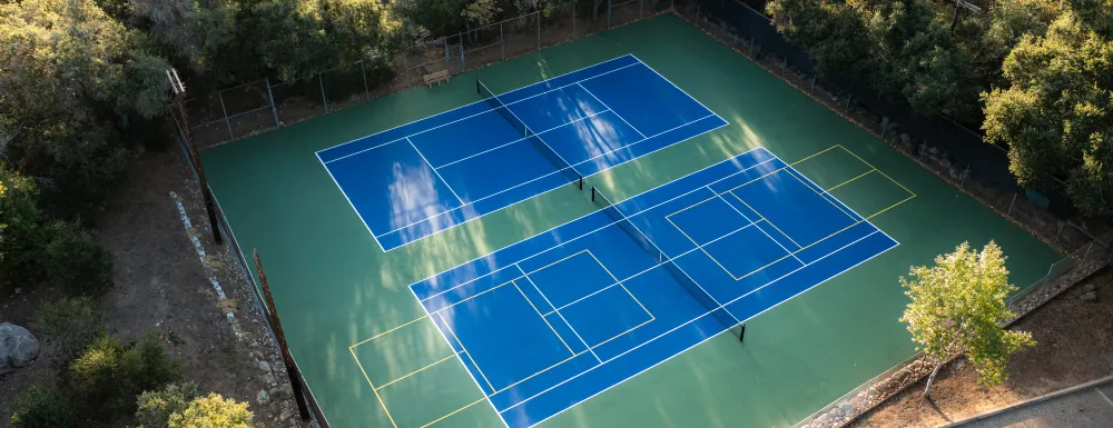 Tennis courts at Oak Park