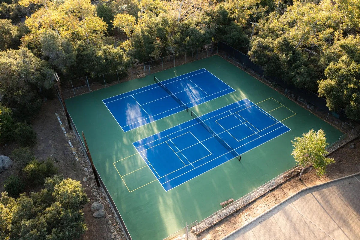 Tennis courts at Oak Park