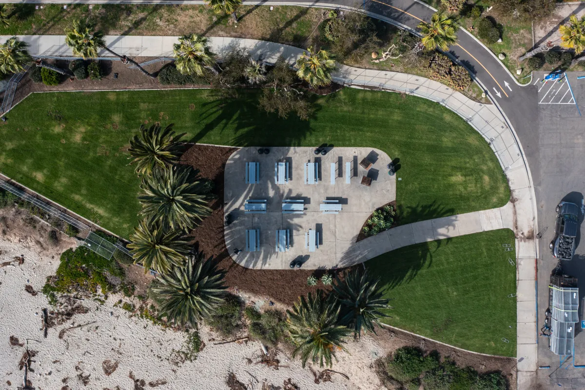 Overhead aerial view of Leadbetter Beach Park picnic area