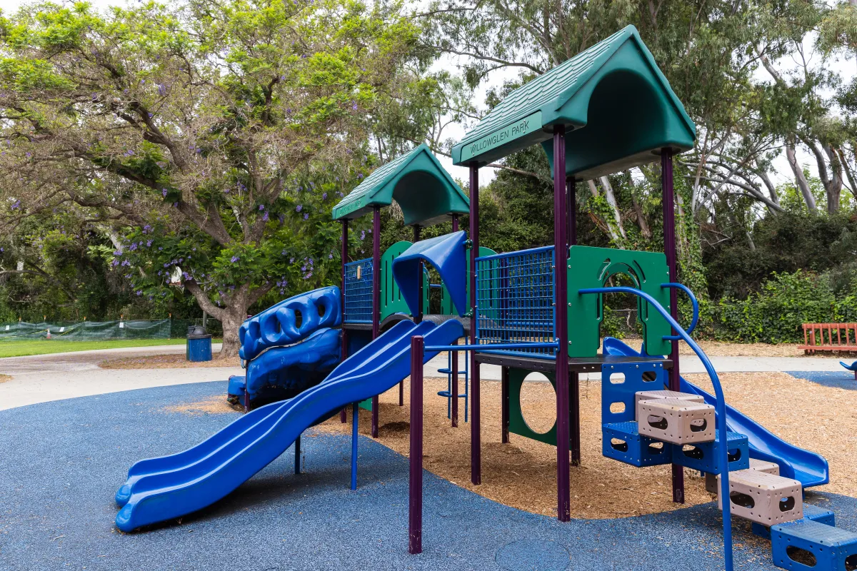 Willowglen Park playground playstructure