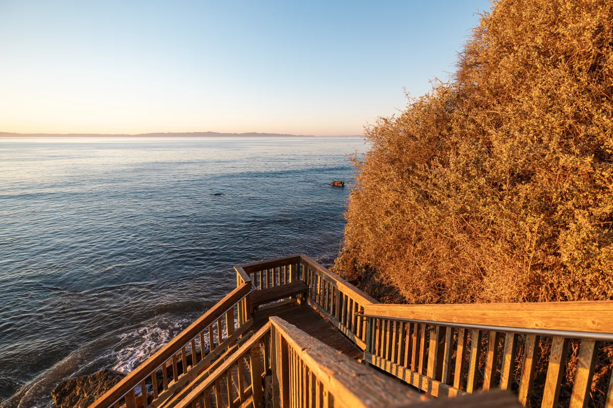 The view of the ocean and sunset from Shoreline Steps