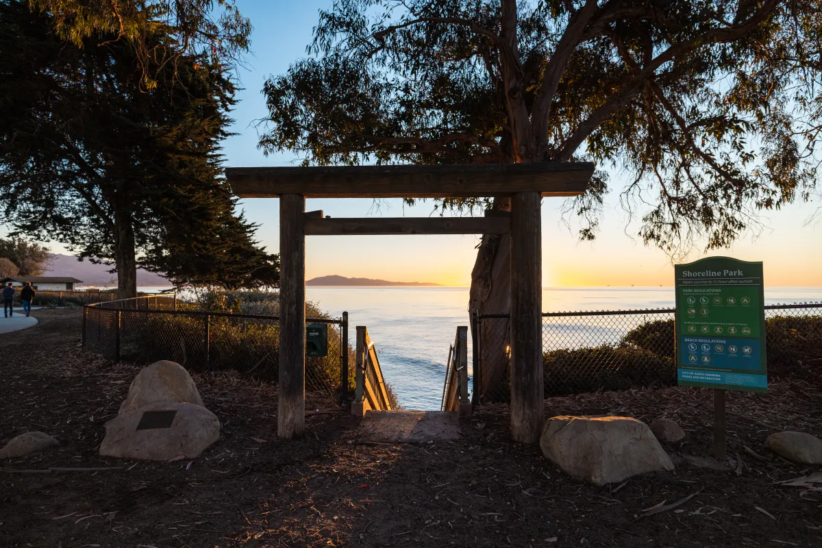 The view of the ocean and sunset from the top of Shoreline Steps